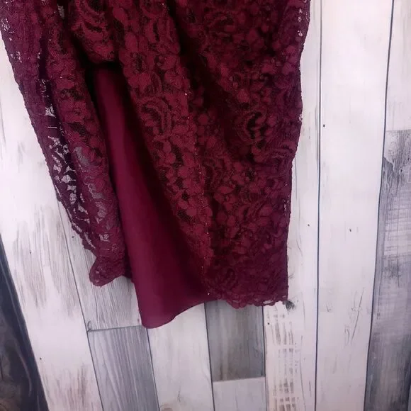 David's Bridal Burgundy Sleeveless Lace A-line Dress Bridesmaids Prom size 2 - Picture 8 of 10